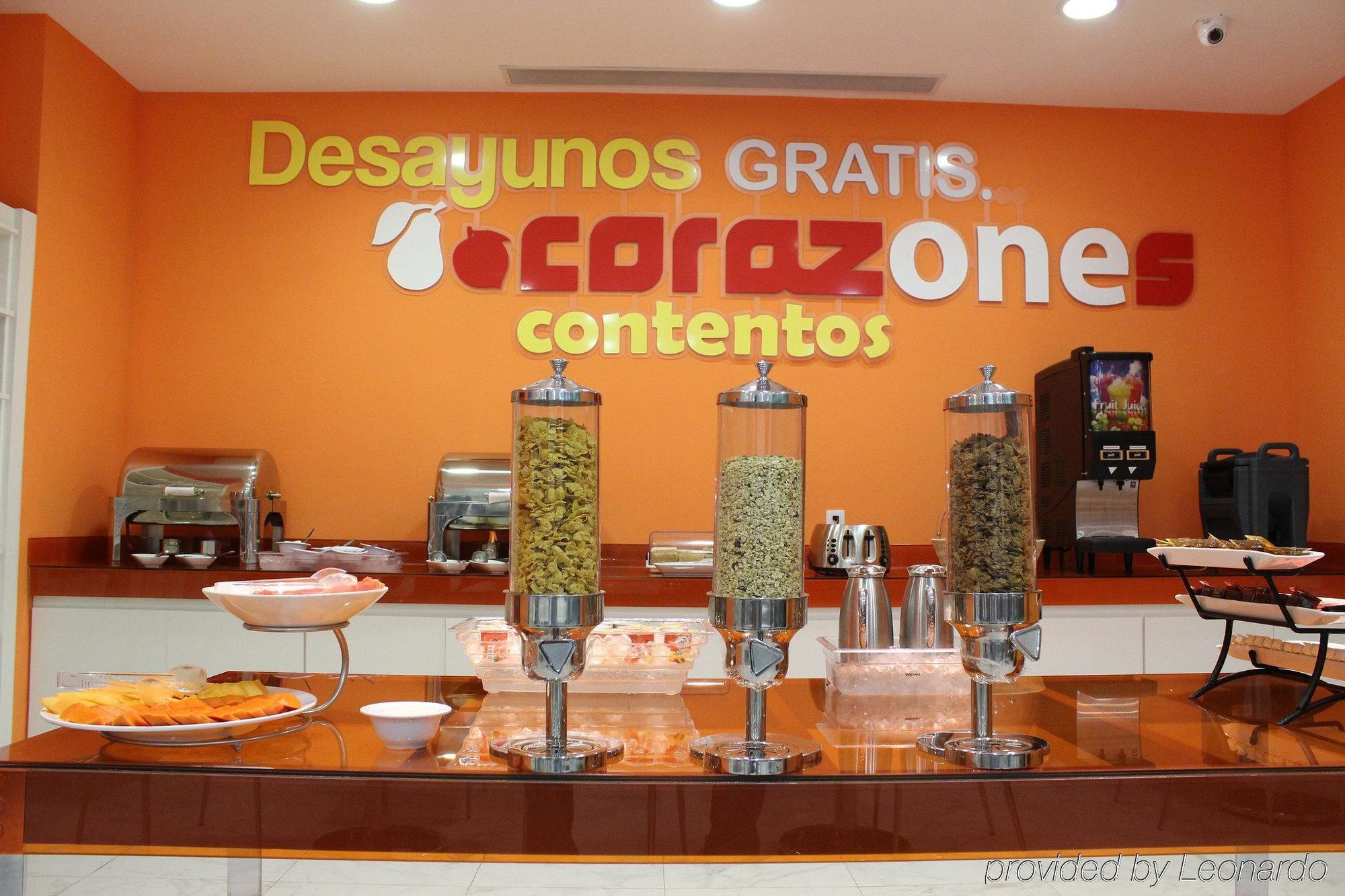 One Guadalajara Tapatio Hotel Restaurante foto